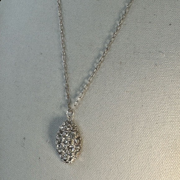 Unique silver nugget rhinestone pendant necklace - Picture 3 of 6